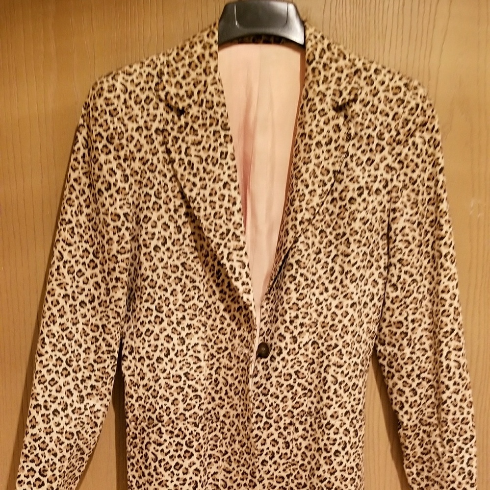 Leopard Blazer
